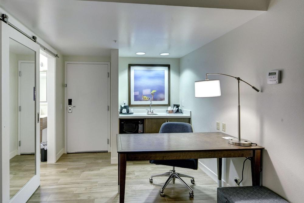 Hampton Inn & Suites At Lake Mary Colonial Townpark מראה חיצוני תמונה